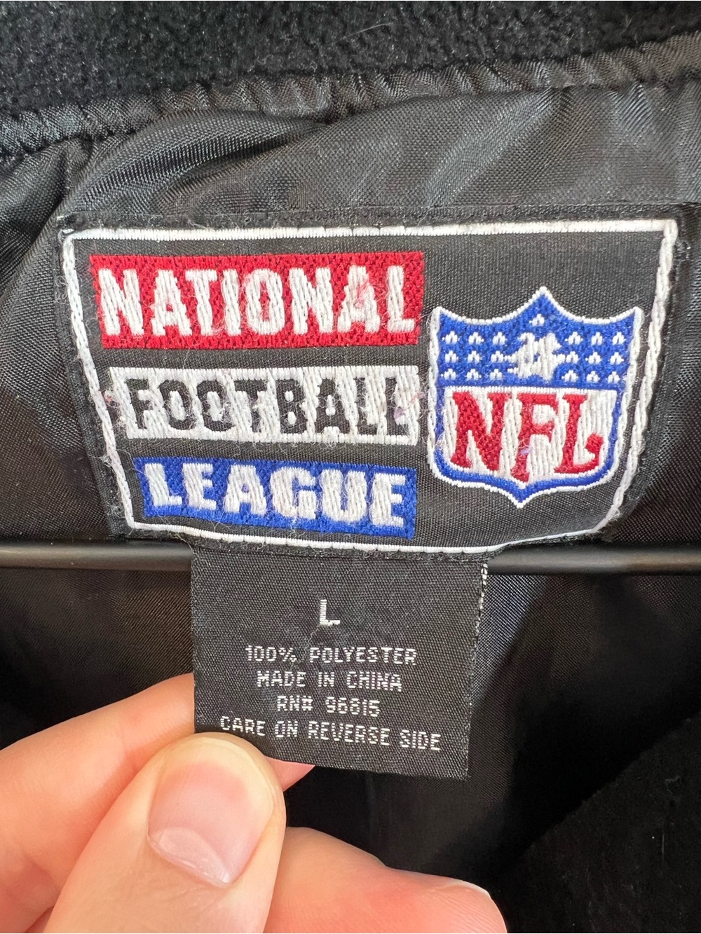 Vintage NFL branded Cleveland Browns vest | Size L - Picture 3 of 11